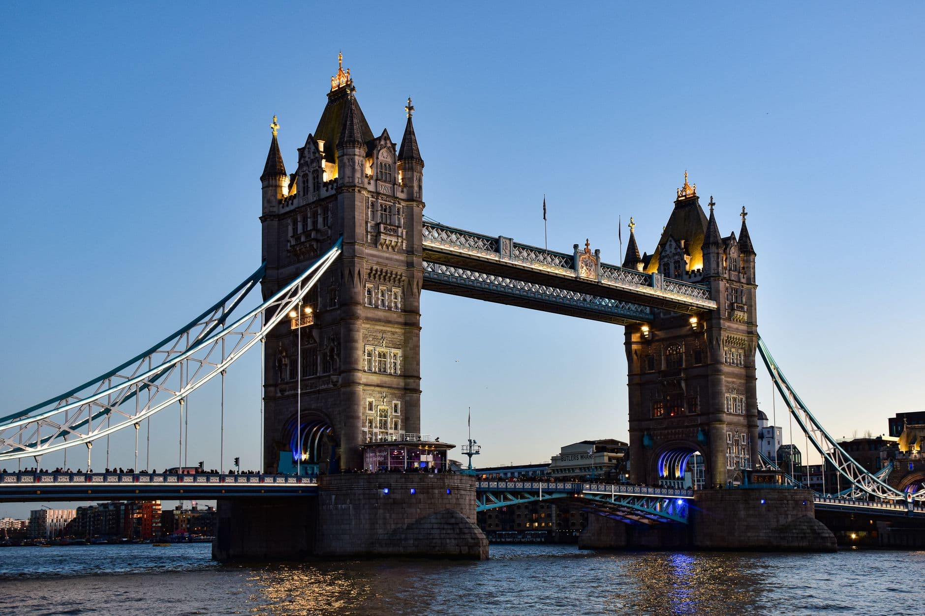 Private charter Geneva to London — London cityscape